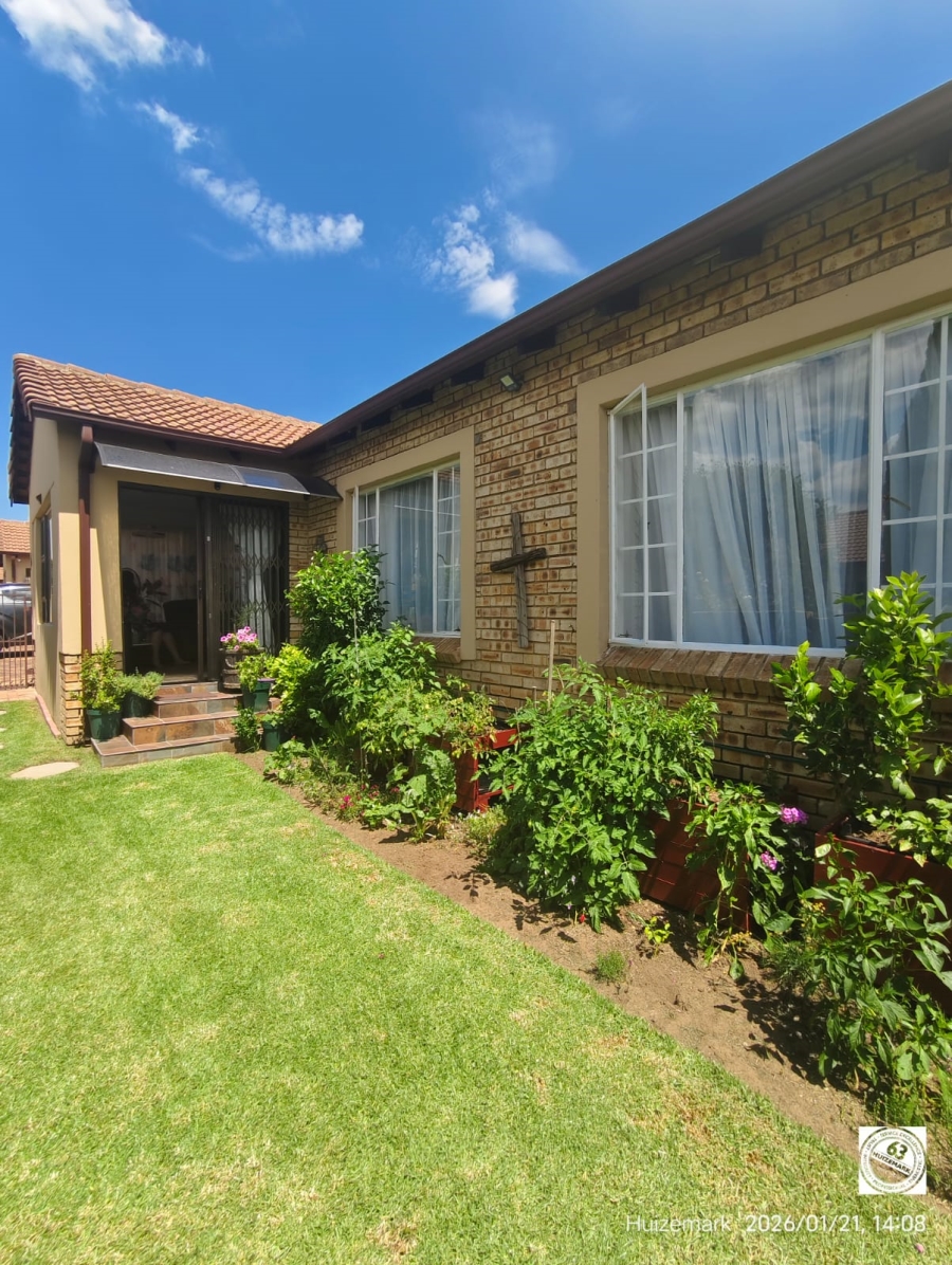 2 Bedroom Property for Sale in Sasolburg Ext 11 Free State